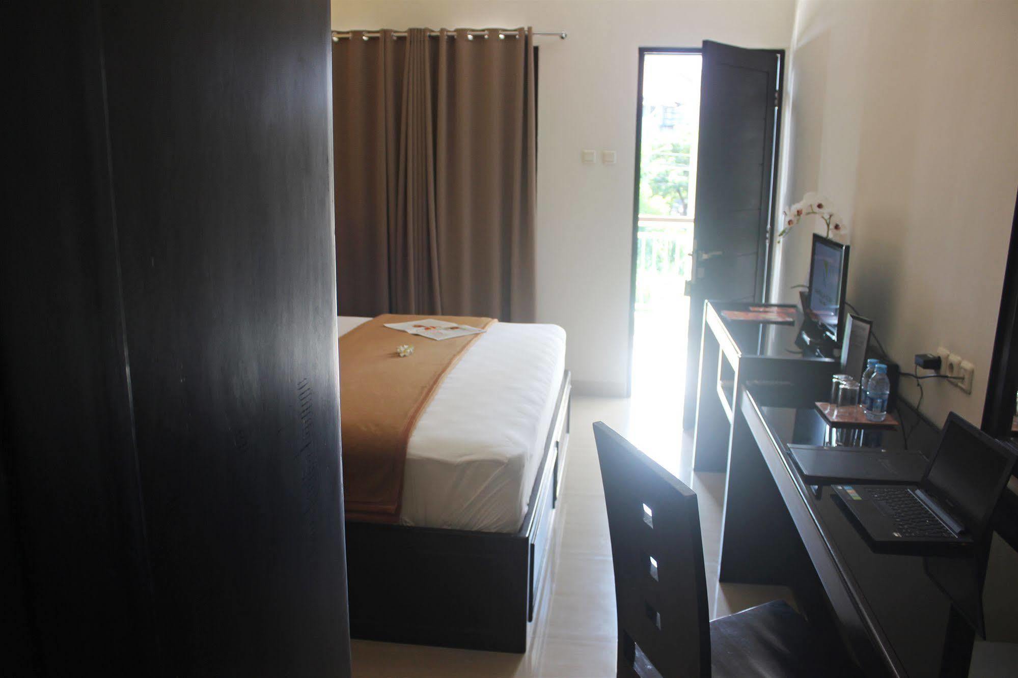 Hotel Nakula Kuta 2*